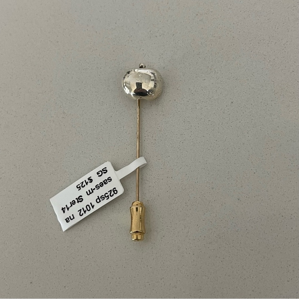Sterling Silver925 and 14kt. Yellow Gold Apple 🍎 Lapel Pin